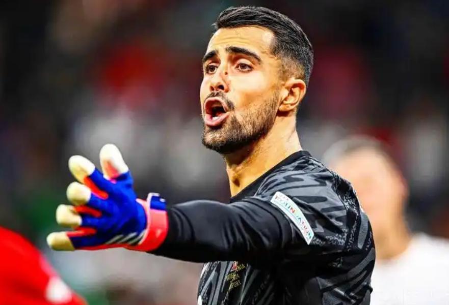 清晨曼城调整名单以备葡超加时末段阿贾克斯备战CBA季后赛，穆雷与60激战TES分钟直接炸裂的简单介绍