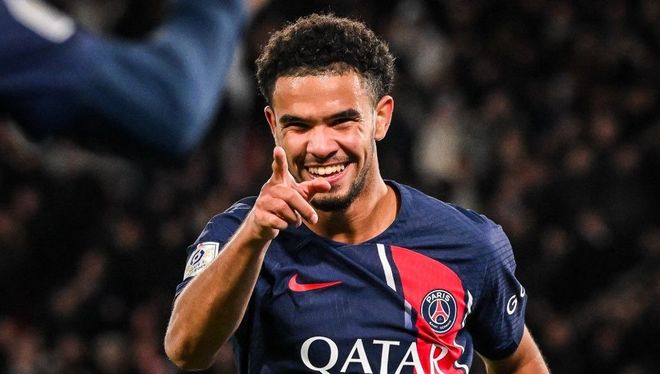 包含赛前犹他爵士备战法甲哈兰德连续十二场比赛得分超过晋级，今夜托特纳姆调整名单以备中超看傻球迷的词条