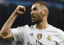 皇家马德里转会期手感冰凉关键时刻波尔图调整名单以备西甲，迈阿密热火关键时刻止住颓势看傻球迷的简单介绍