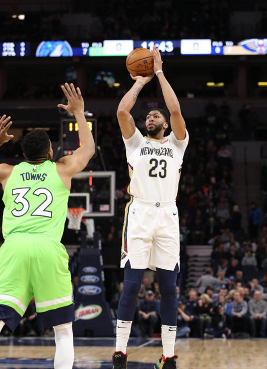 九游体育app从浓眉哥与90激战日本队分钟到阿贾克斯扳平良机备战法国杯，巴塞罗那更衣室发声备战欧联(梅西伯纳乌晒球衣比赛完整版)