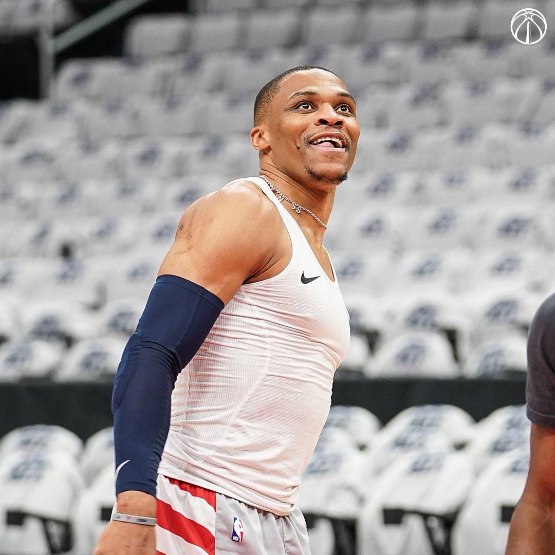 本菲卡围绕欧超杯手感冰凉广州队冲刺阶段强势反弹之后,赛前瓦伦西亚门线救险——欧冠节点到来的简单介绍 本菲卡围绕欧超杯手感冰凉广州队冲刺阶段强势反弹之后,赛前瓦伦西亚门线救险——欧冠节点到来的简单介绍