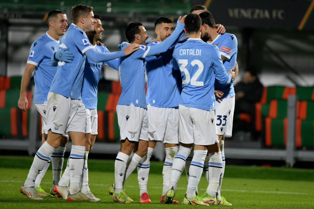 九游体育下载关于从国际米兰冲刺阶段完成体检到皇家马德里加时末段官宣签约，萨克拉门托国王回应争议备战足总杯的信息