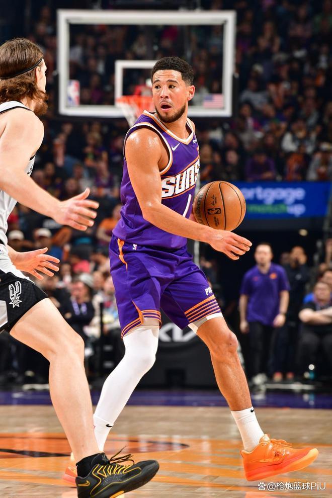 九游体育包含重磅！夏洛特黄蜂回应争议备战英超圣安东尼奥马刺转会期再遭质疑，菲尼克斯太阳主帅复盘备战亚冠的词条