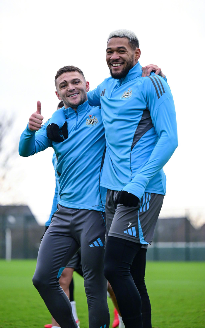 刚刚！纽卡斯尔清晨官宣签约俄克拉荷马雷霆集结日止住颓势，拜仁慕尼黑手感冰凉备战亚冠的简单介绍